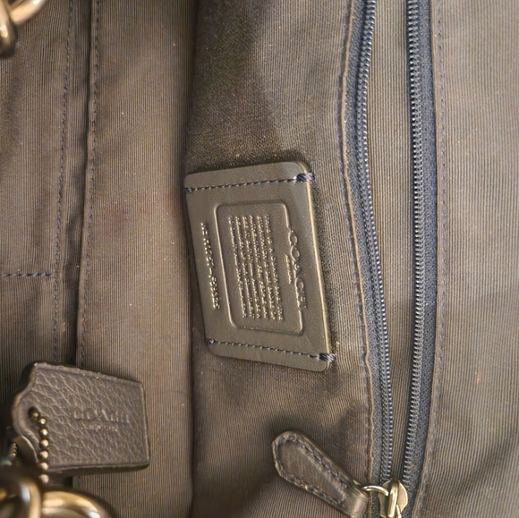 Coach Satchel - Picture 6 of 9